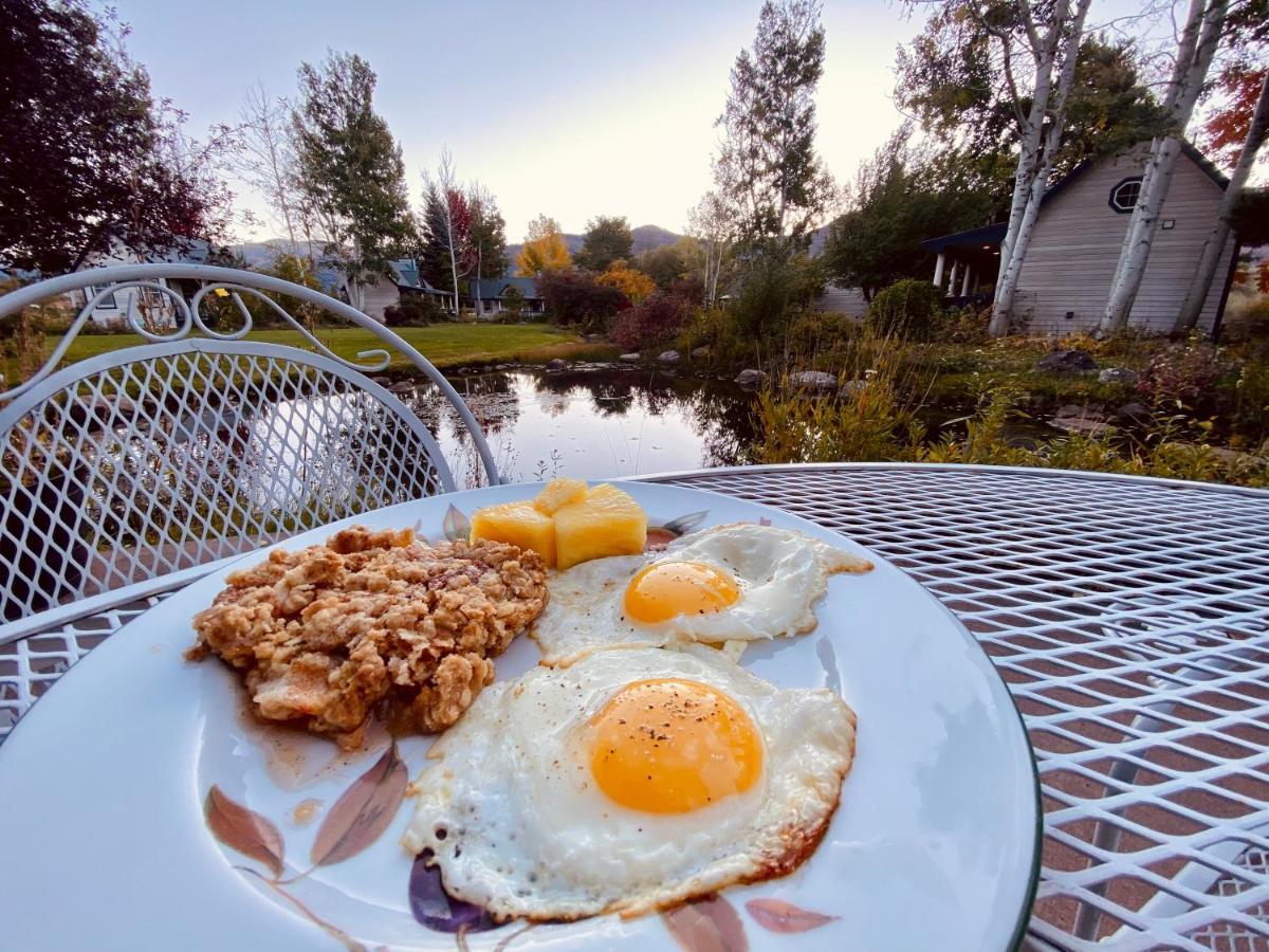 Apple Orchard Inn Hermosa Exterior foto