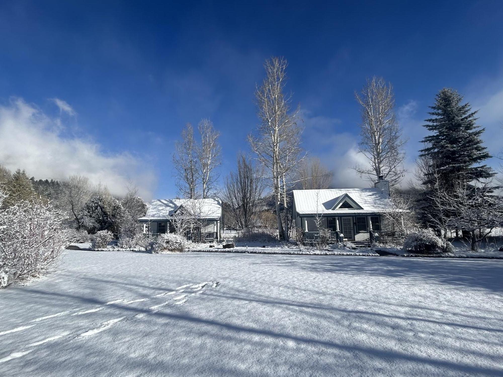 Apple Orchard Inn Hermosa Exterior foto