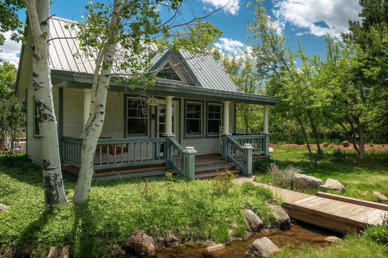Apple Orchard Inn Hermosa Exterior foto